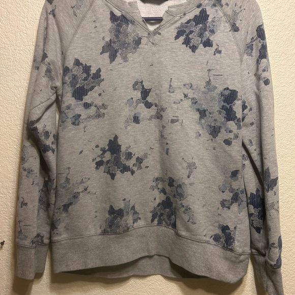 The North Face Other - North face gray medium sweatshirt in good condition